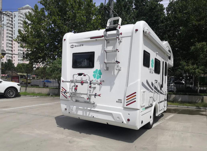 過(guò)幾天沈陽(yáng)特?zé)狒[，這么多房車