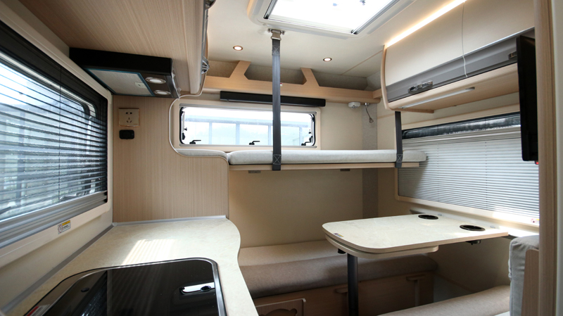 不僅僅動(dòng)力好，還有上下鋪的房車(chē)