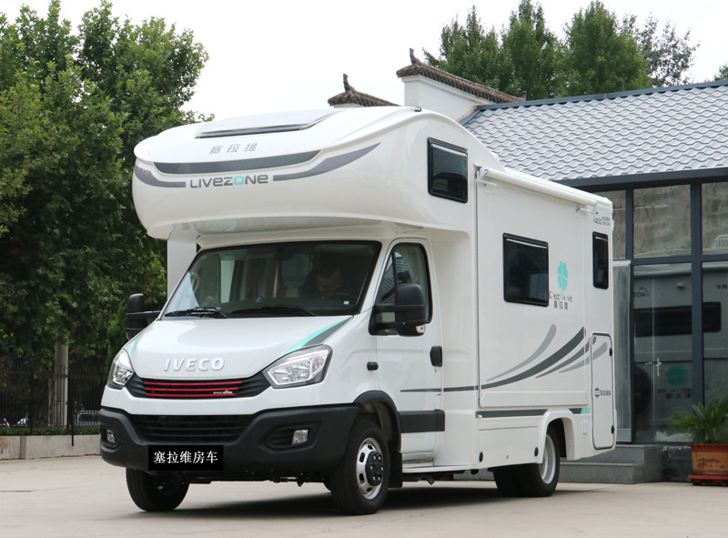 要大空間也更舒適，這樣的房車很棒