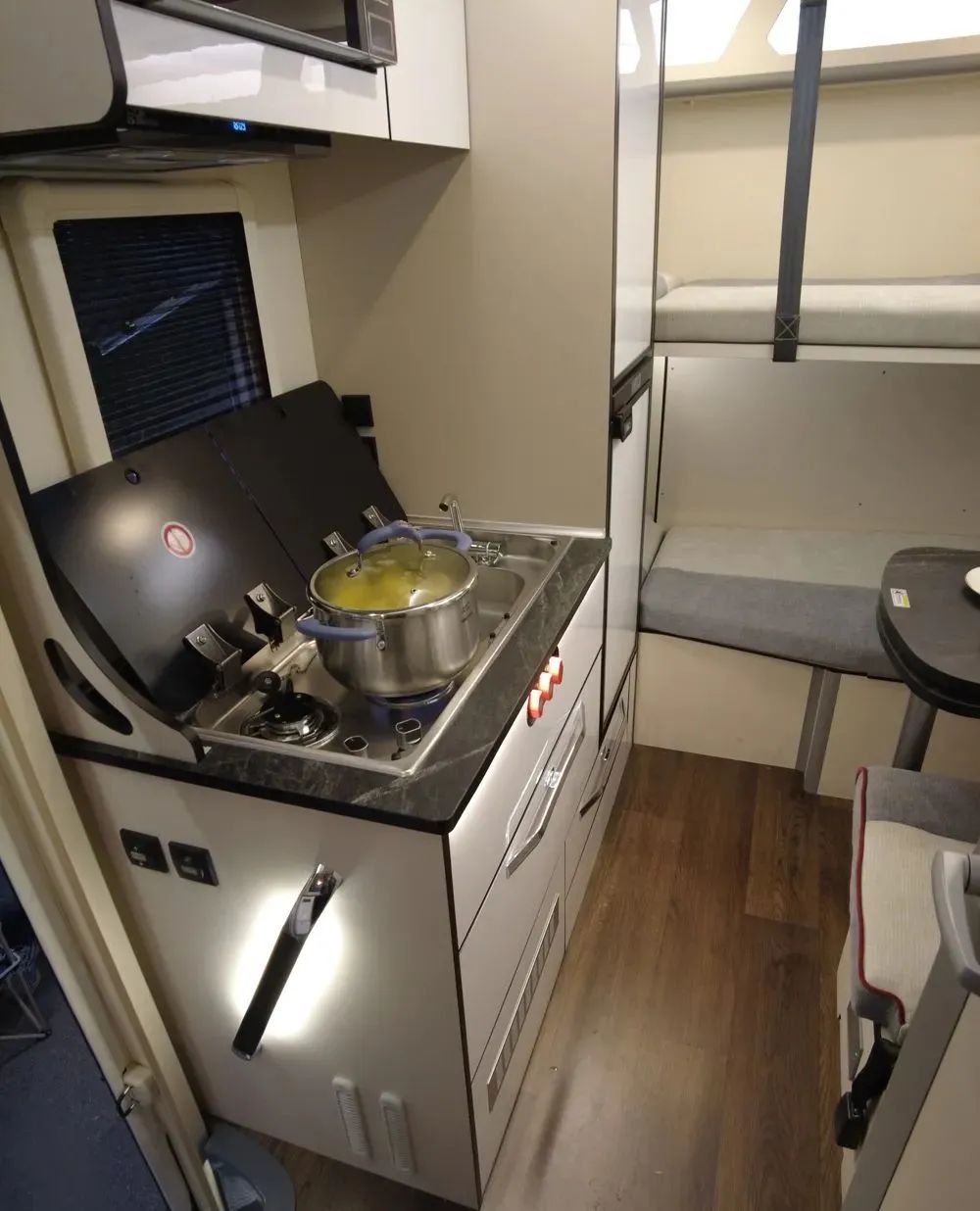 雪域西藏,此生必駕—— 自由炮護(hù)航! 雪域西藏,此生必駕—— 自由炮護(hù)航!