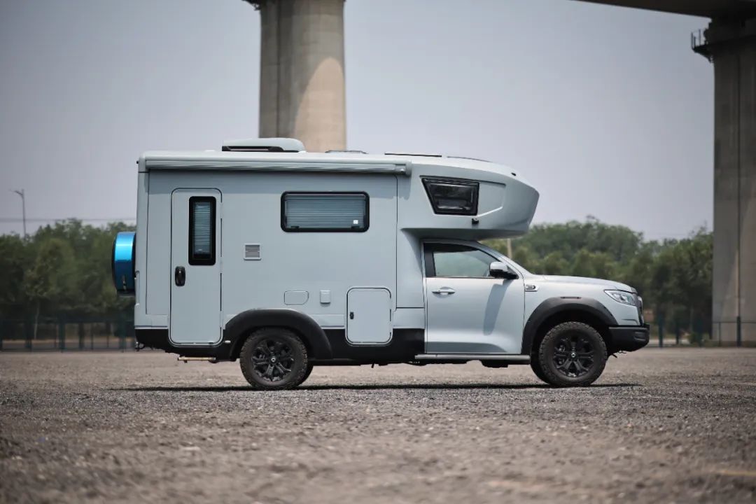 TOD智能四驅 全車越野套件,這是不是你理想的C型越野房車? TOD智能四驅 全車越野套件,這是不是你理想的C型越野房車?